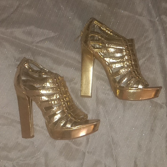 Jessica Simpson Size 5.5 Gold Strappy Heels - Picture 1 of 4